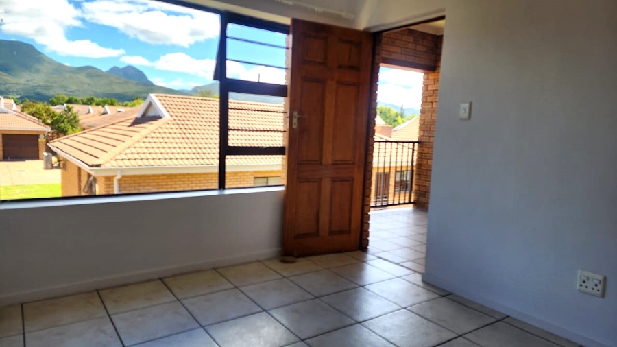 To Let 2 Bedroom Property for Rent in George East Western Cape